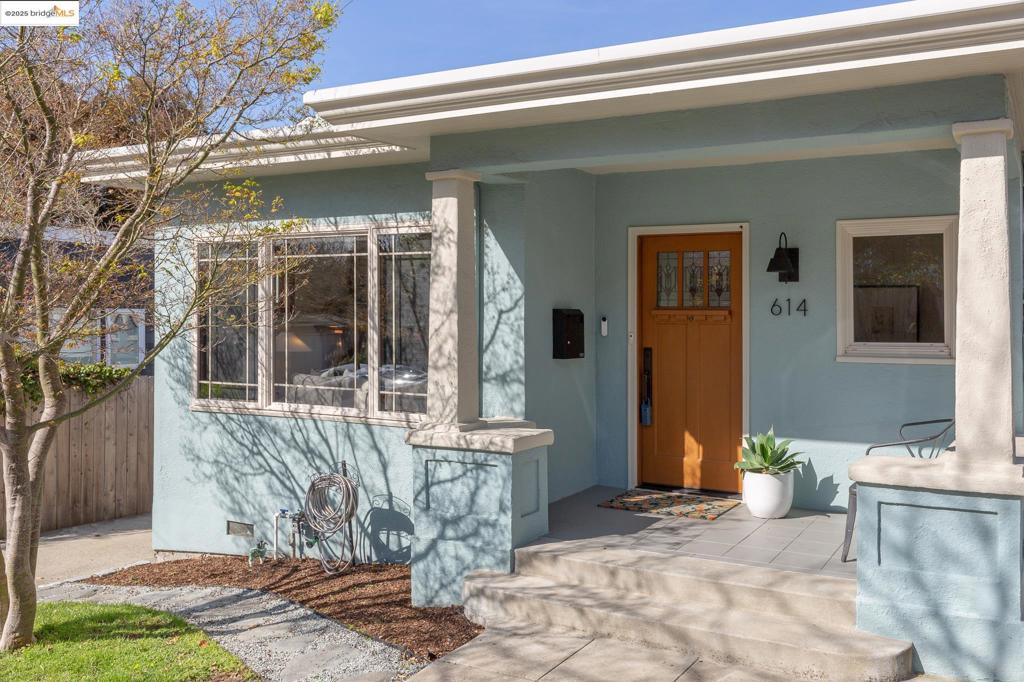 614 Peralta Ave Property Photo