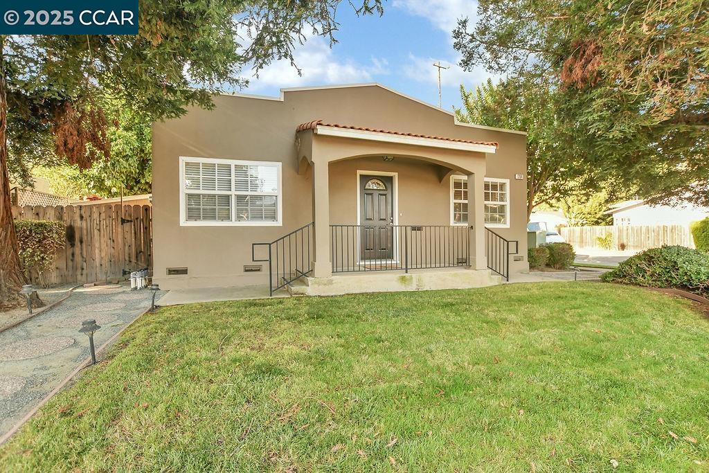 1704 Alhambra Avee Property Photo