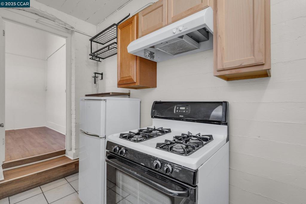 516 1st St Property Photo 15