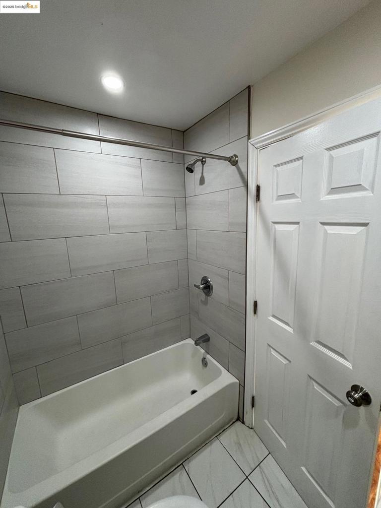 3020 35th Avenue Property Photo 14