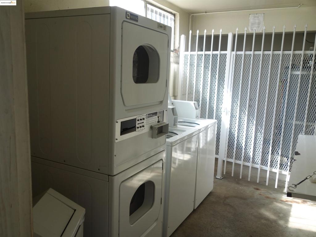 3020 35th Avenue Property Photo 20