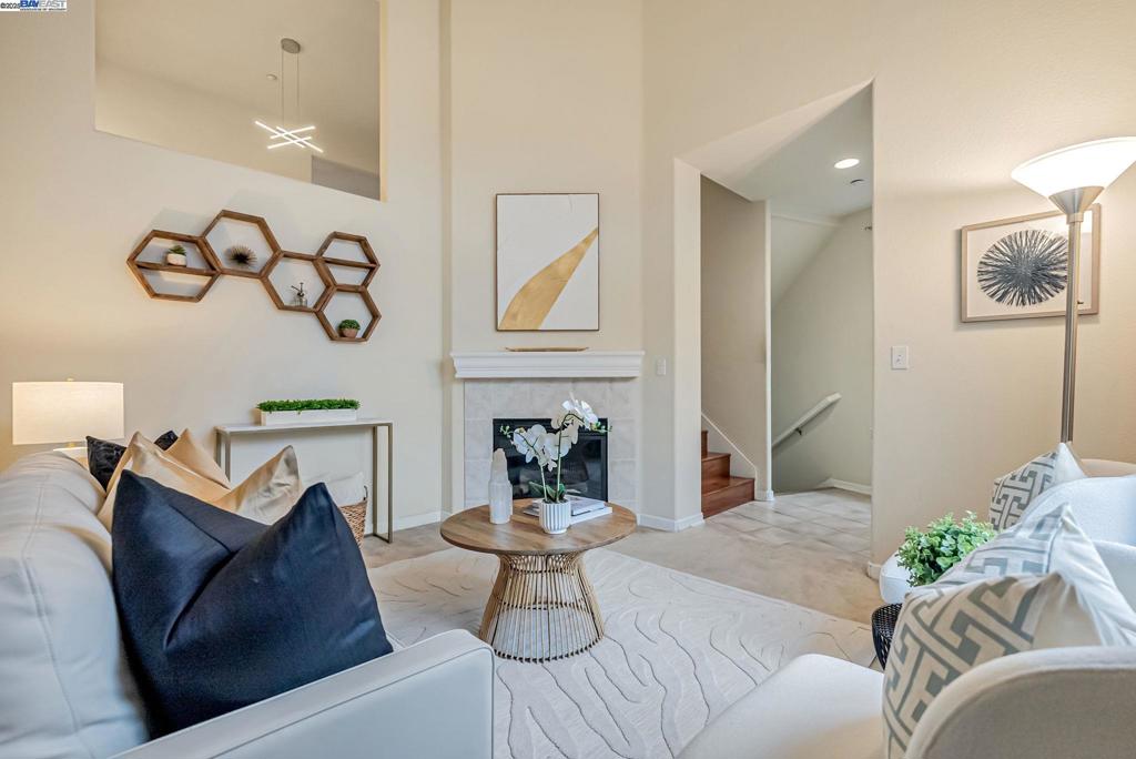 Burbank Real Estate Listings Main Image