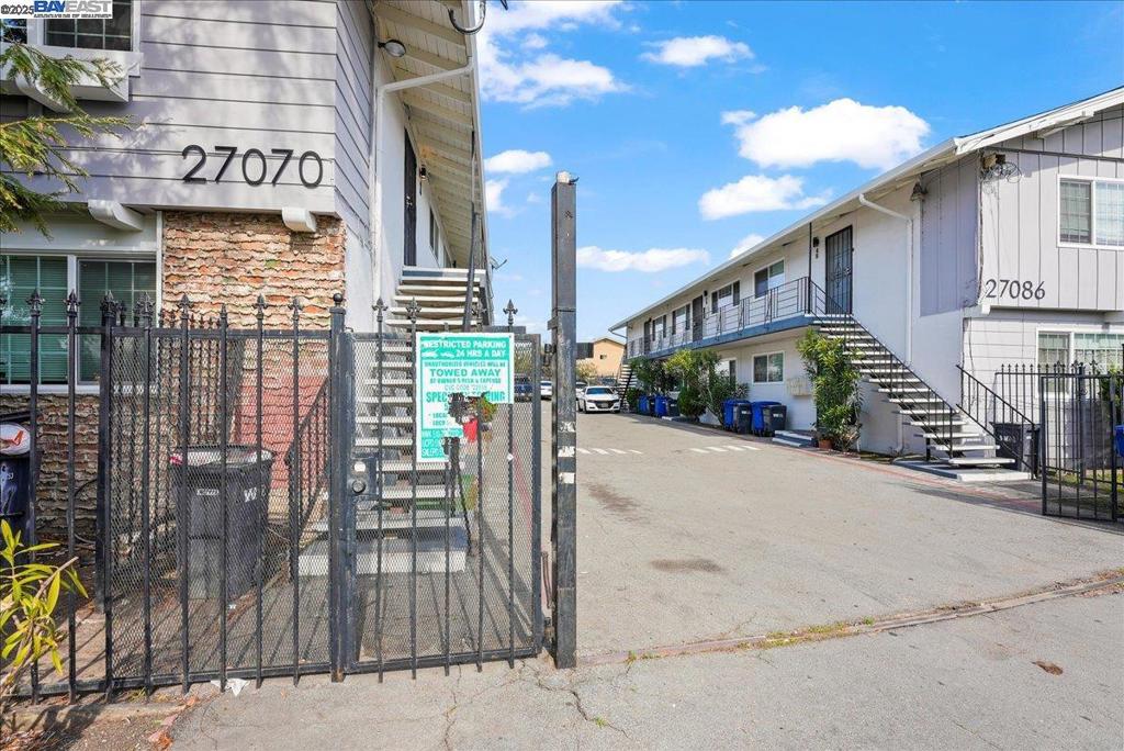 27070 Manon Ave Property Photo 6