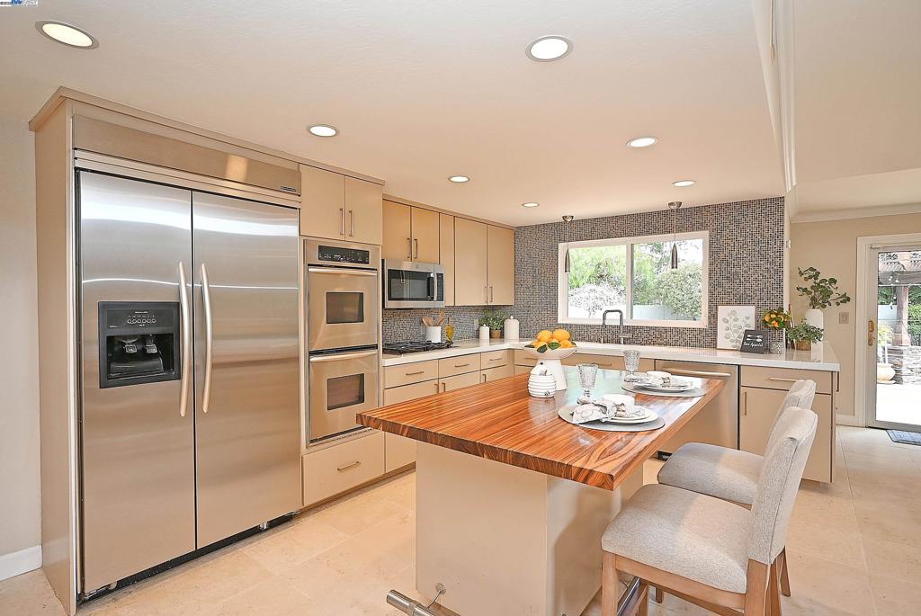 368 Cardona Cir Property Photo 6