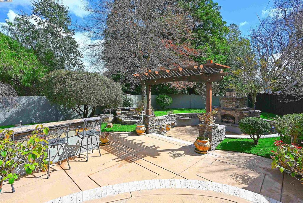 368 Cardona Cir Property Photo 16