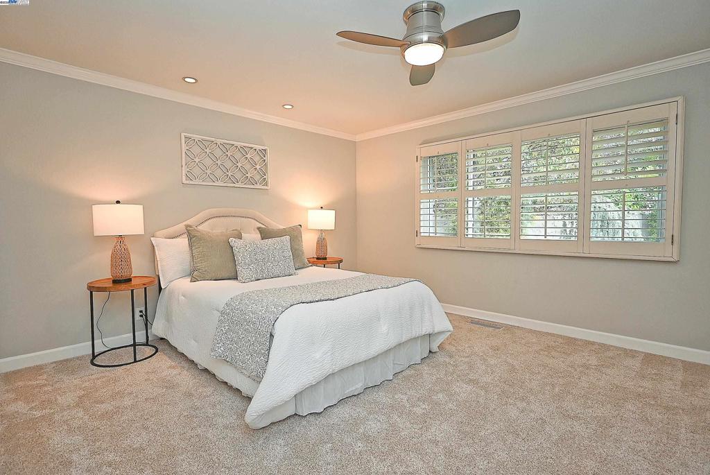 368 Cardona Cir Property Photo 30