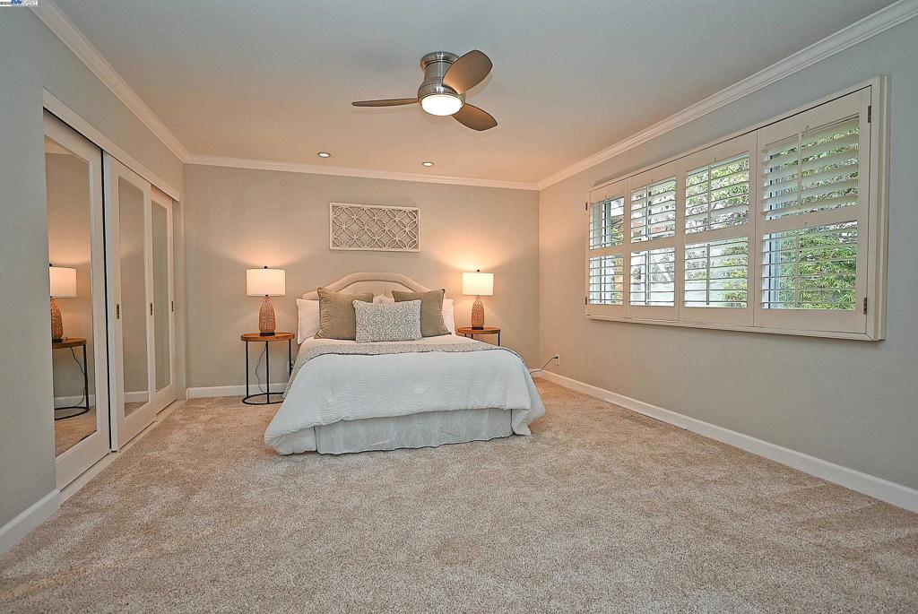 368 Cardona Cir Property Photo 31