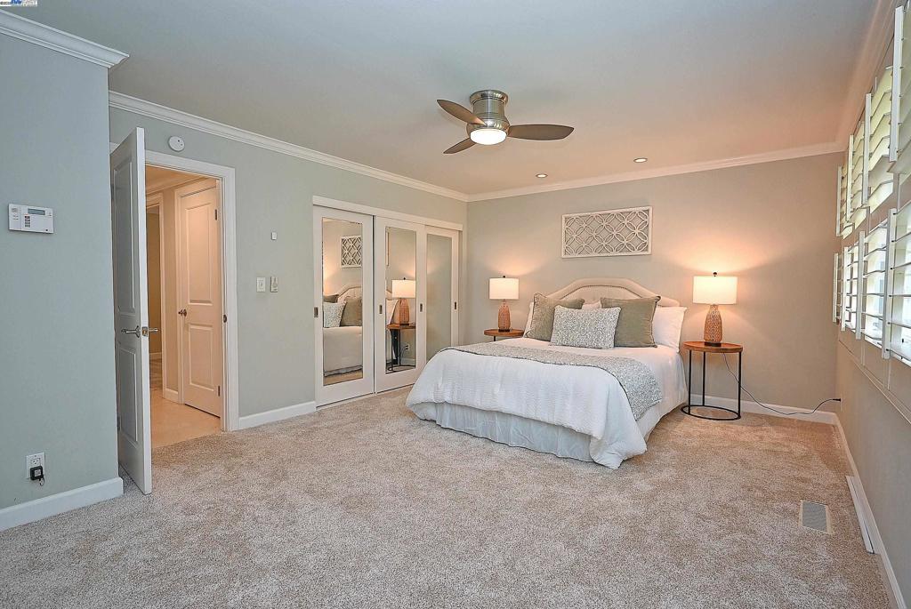 368 Cardona Cir Property Photo 33