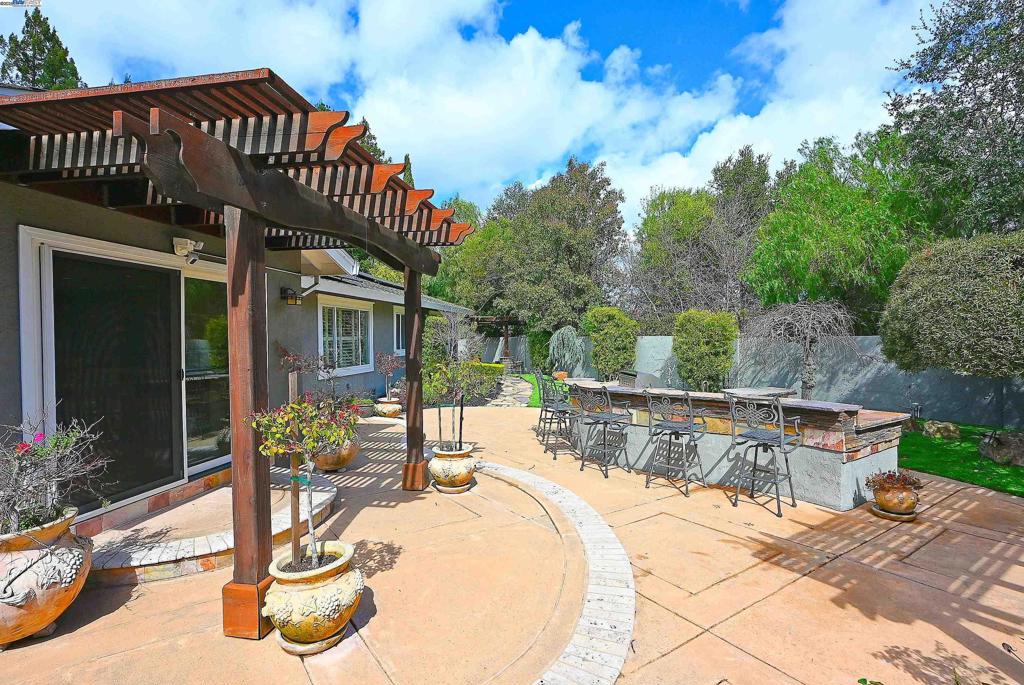 368 Cardona Cir Property Photo 47