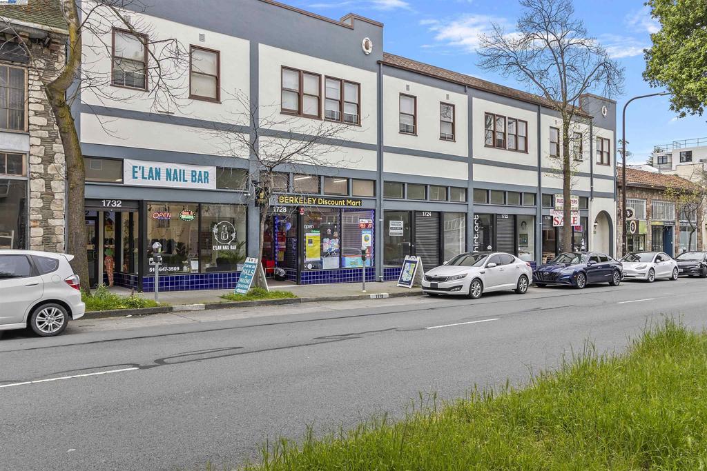 1732 University Avenue Property Photo