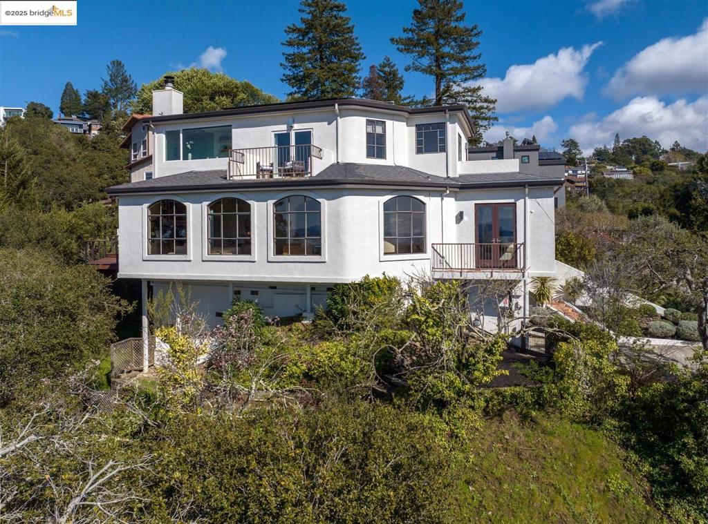 Berkeley Hills Real Estate Listings Main Image