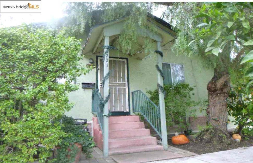 221 Elmwood Street Property Photo