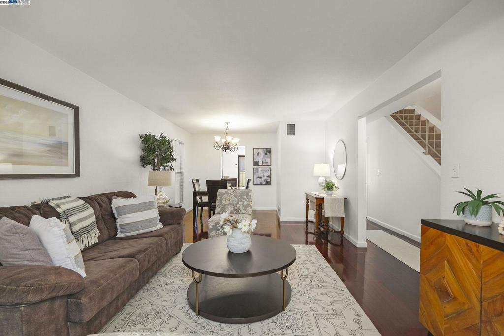 1666 Parkside Drive Property Photo