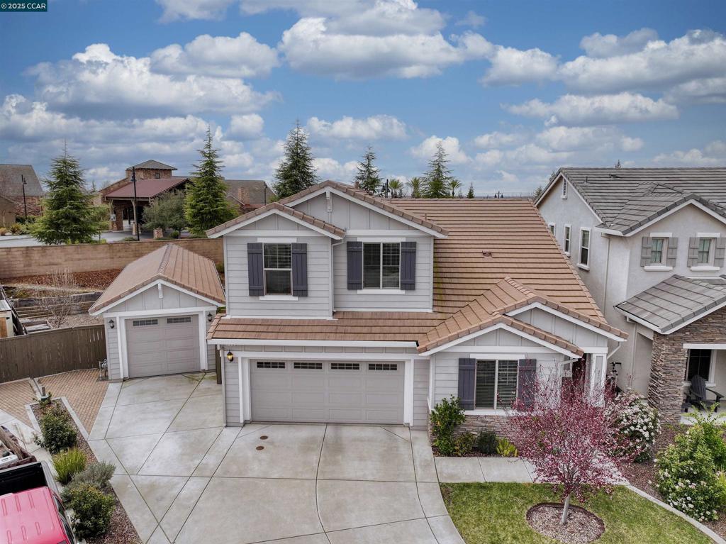 740 Baronial Ct Property Photo