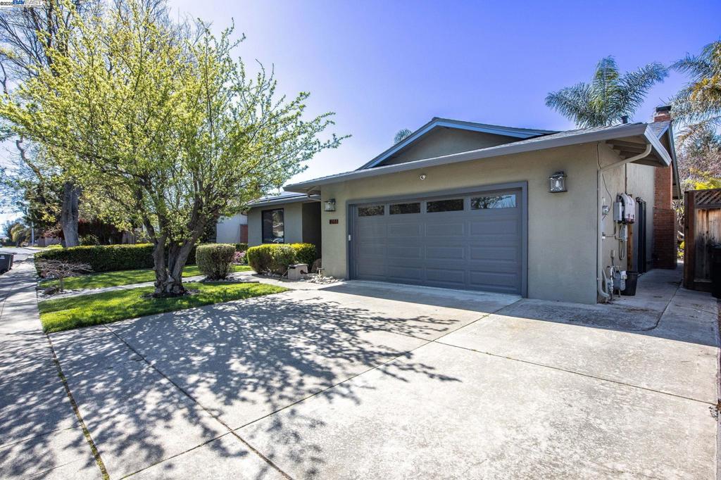 2153 Farrol Ave Property Photo