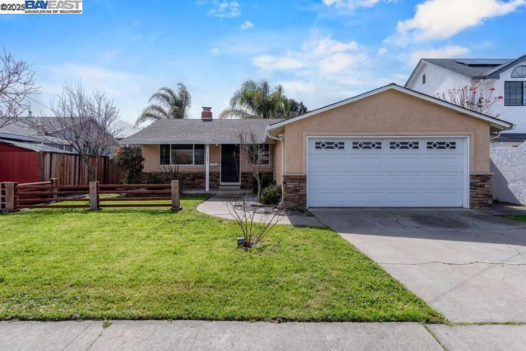 35881 Cabral Dr Property Photo