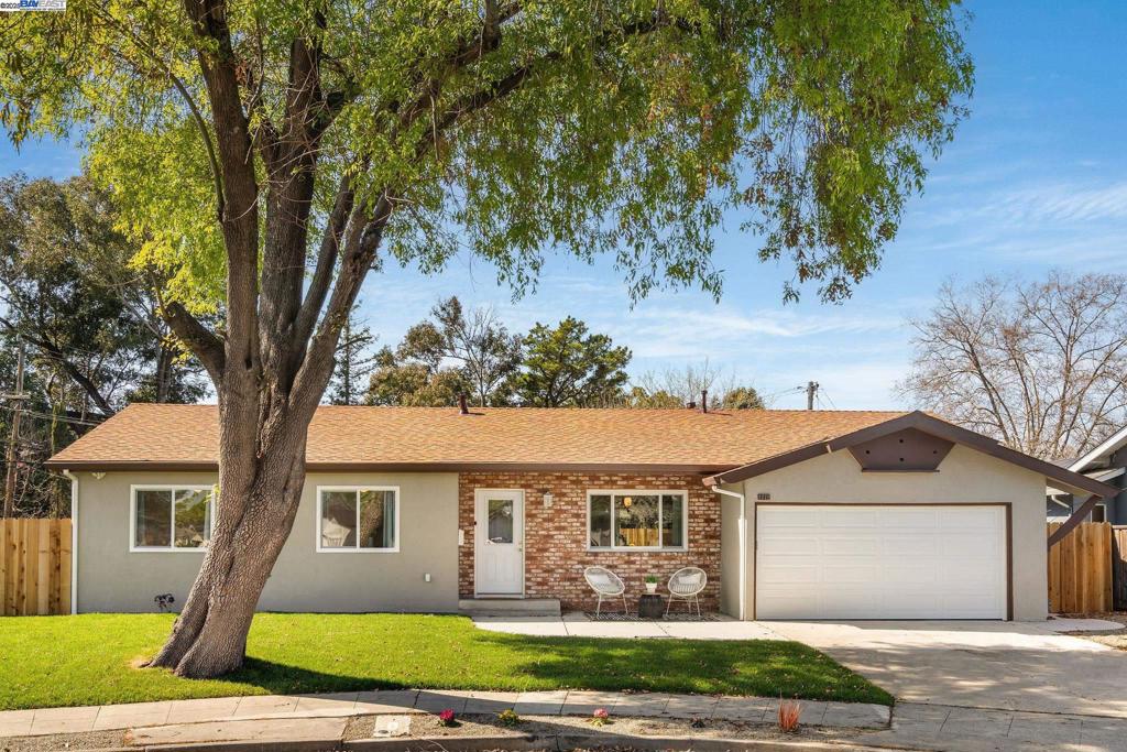 7772 Canterbury Ln Property Photo