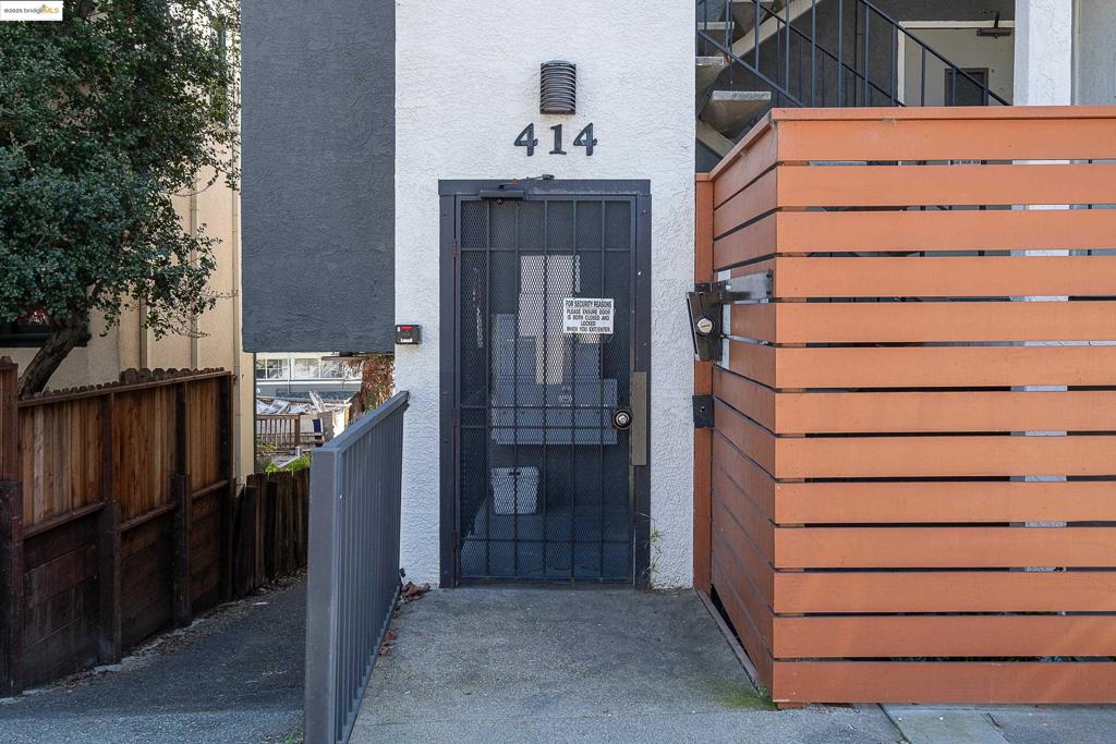 414 Fairmount Ave Property Photo 3
