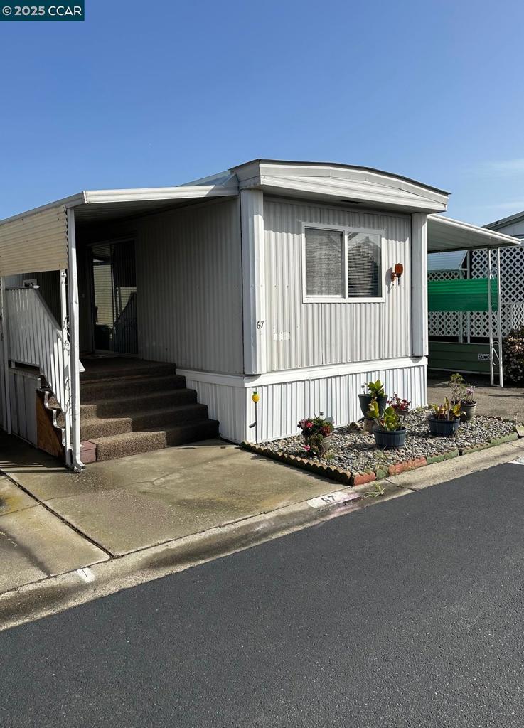 150 Pestana Ave Property Photo