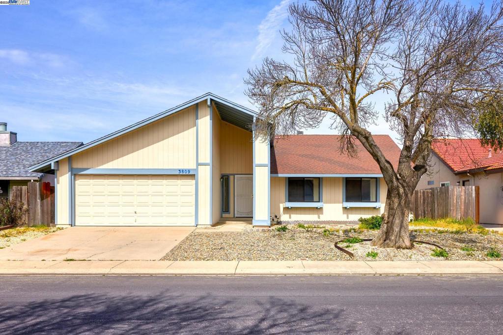 3809 Tumbleweed Ct Property Photo