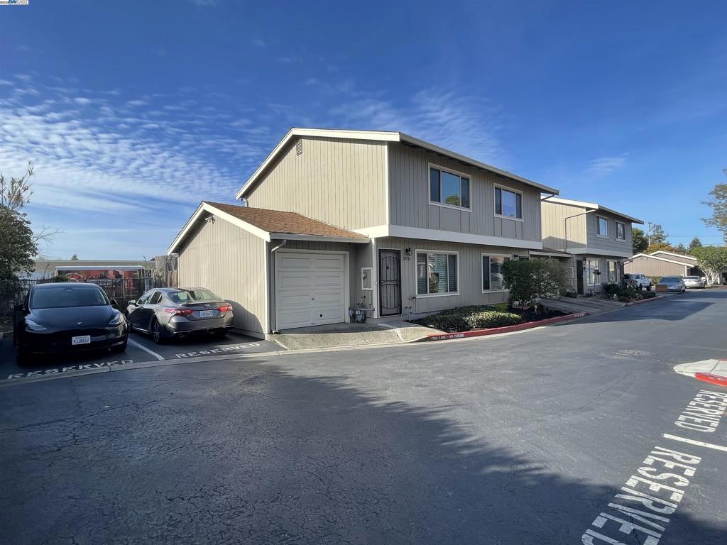 Castro Valley Real Estate Listings Main Image