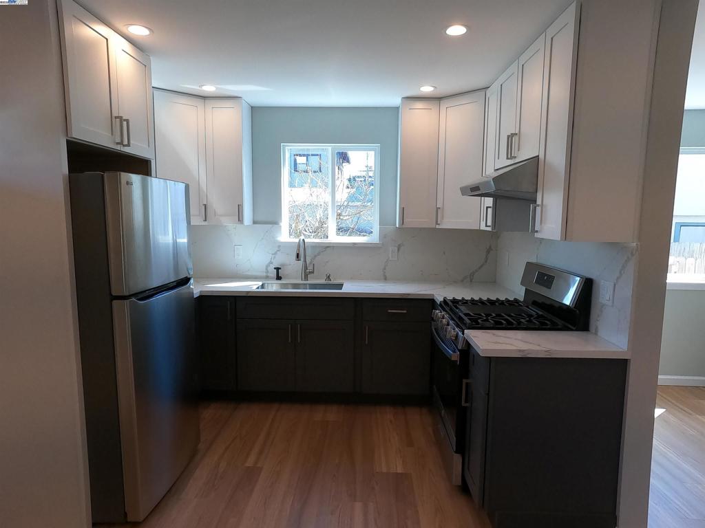 94606 Real Estate Listings Main Image