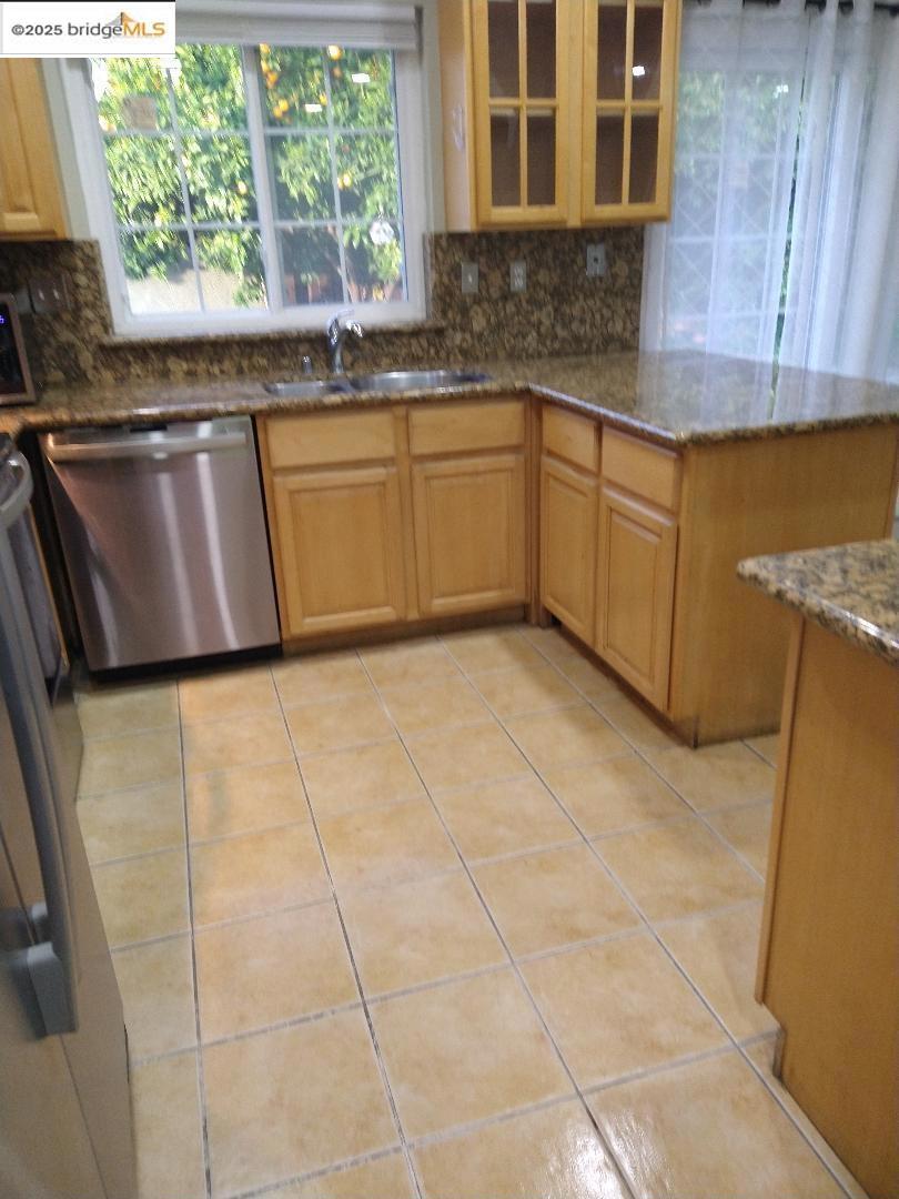 2242 Ptarmigan Ct Property Photo