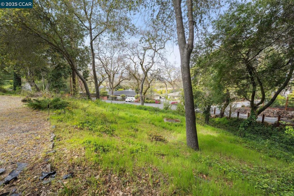 4 El Sereno Property Photo