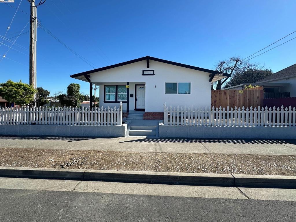 3 W 7th St Property Photo