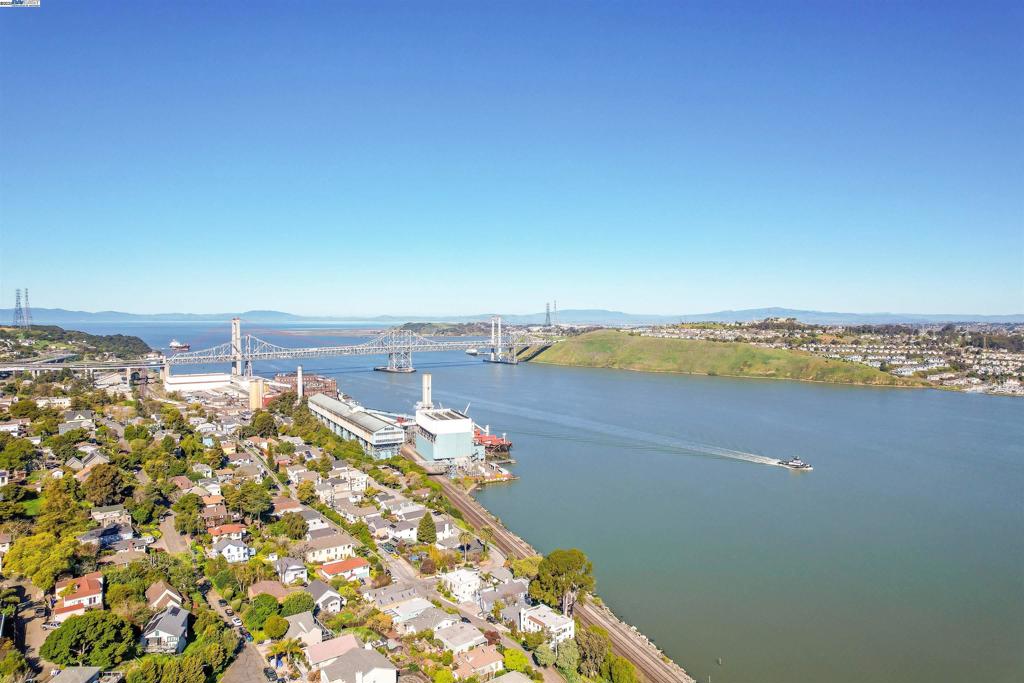 Crockett Real Estate Listings Main Image