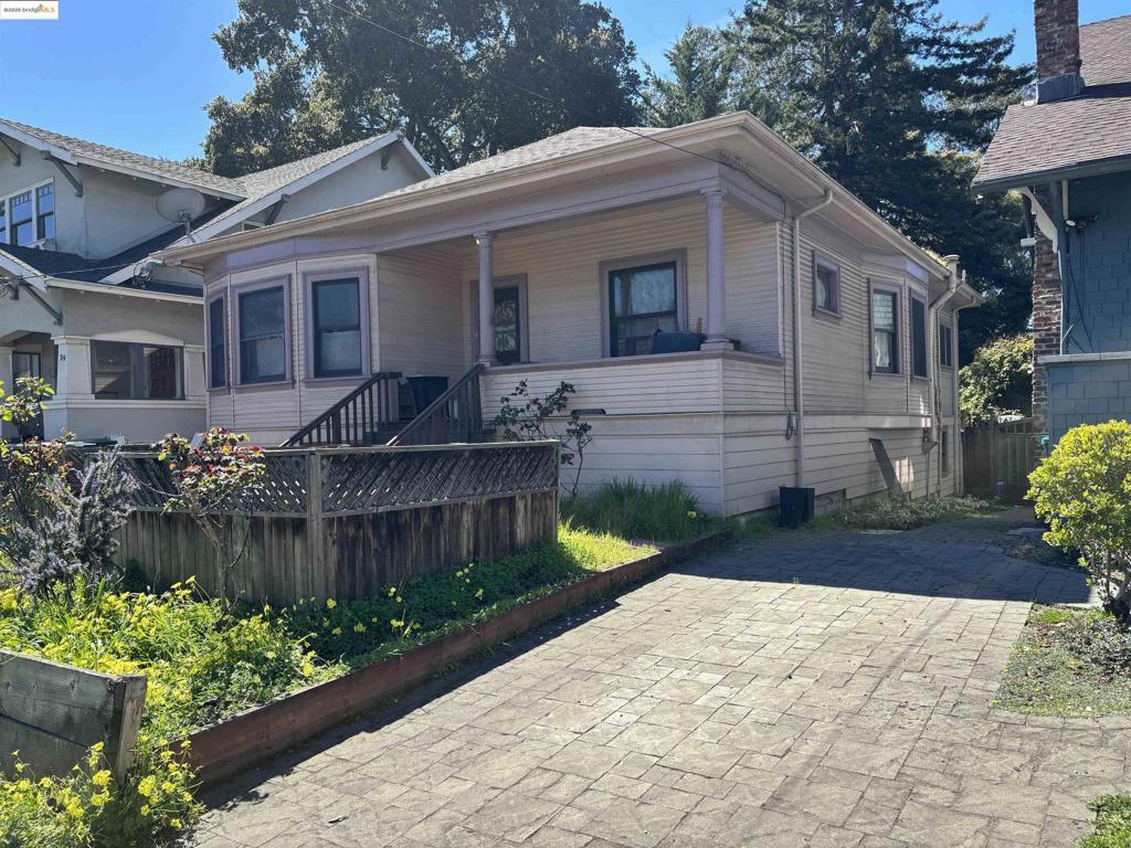 35 Randwick Ave Property Photo 1