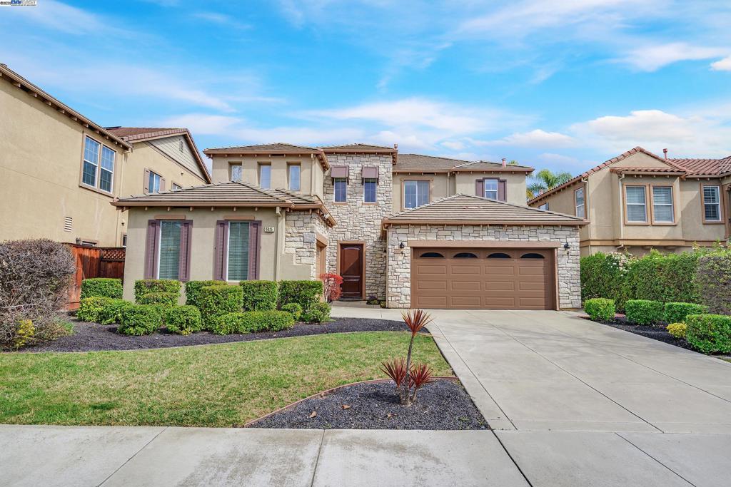 5625 N Dublin Ranch Dr Property Photo