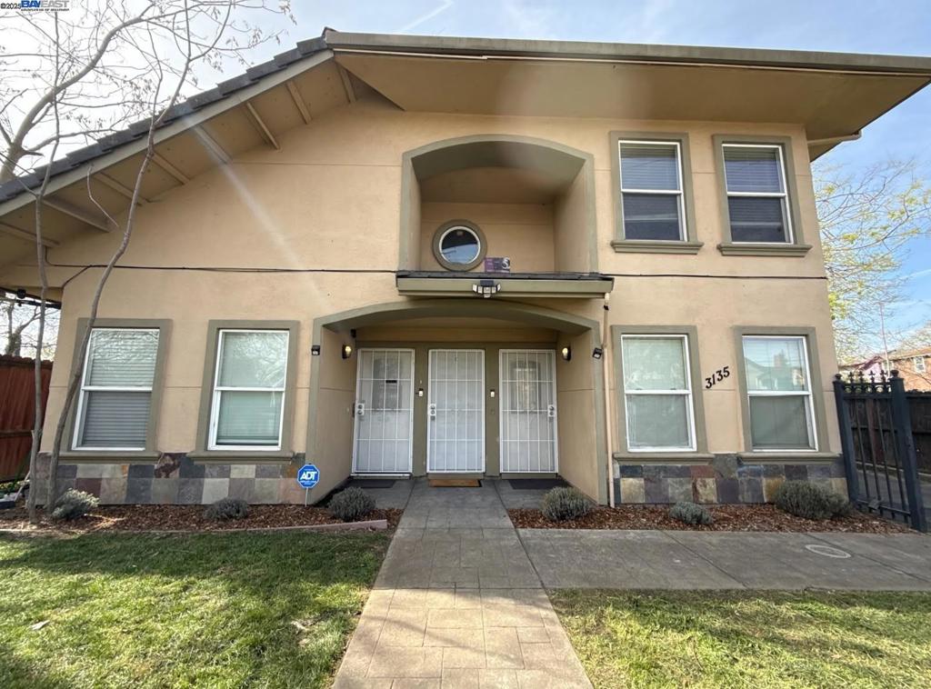 3135 Academy Way Property Photo 1