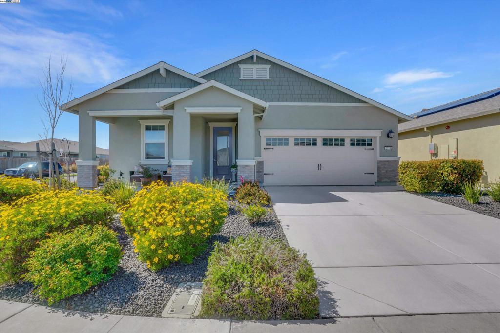2211 Lavender Pl Property Photo