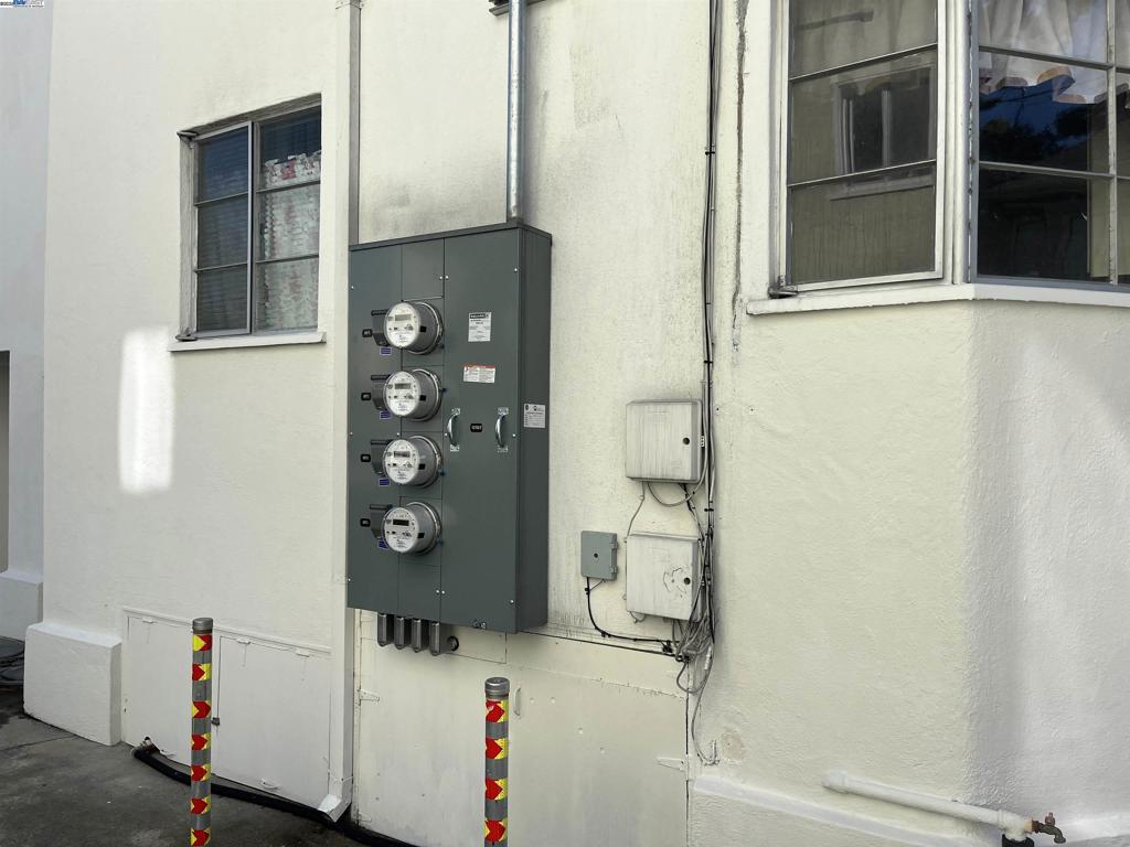 1303 Paru St Property Photo 9