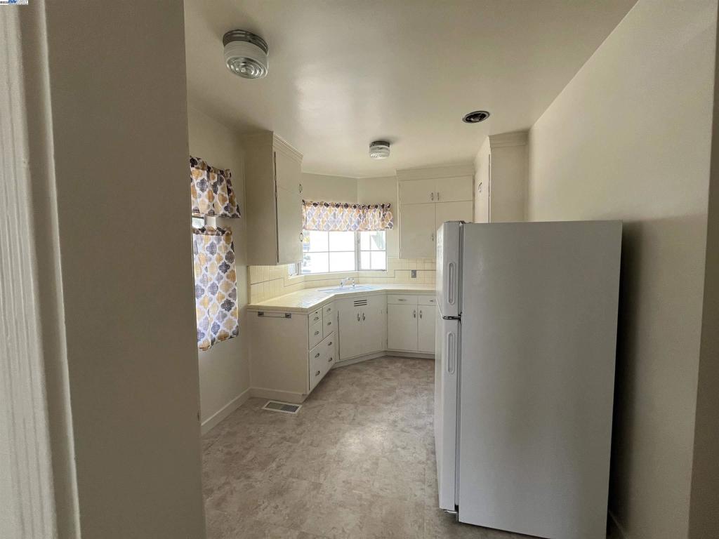 1303 Paru St Property Photo 13