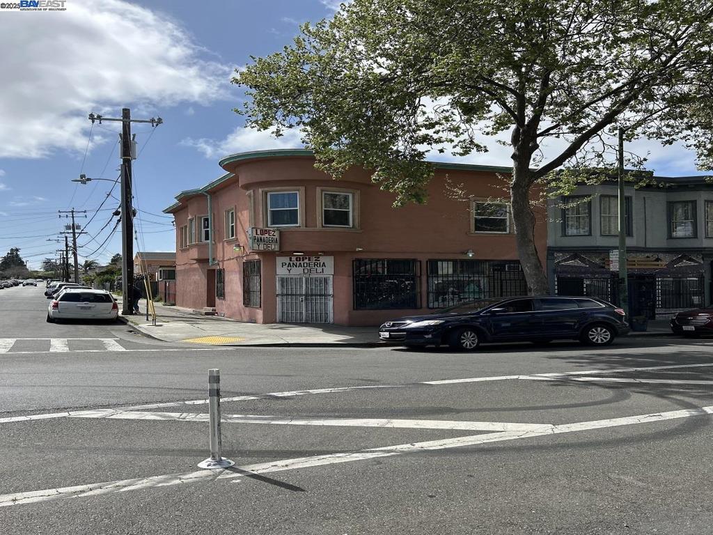 9639 International Blvd Property Photo 1