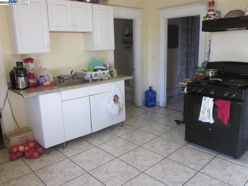 9639 International Blvd Property Photo 10