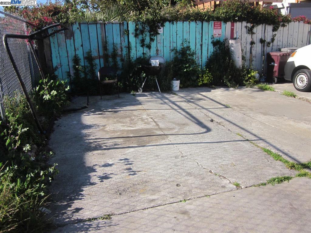 9639 International Blvd Property Photo 13