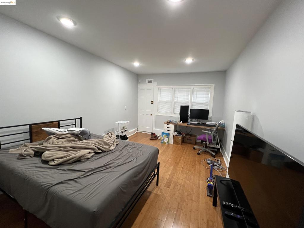 1640 Euclid Ave Property Photo 1