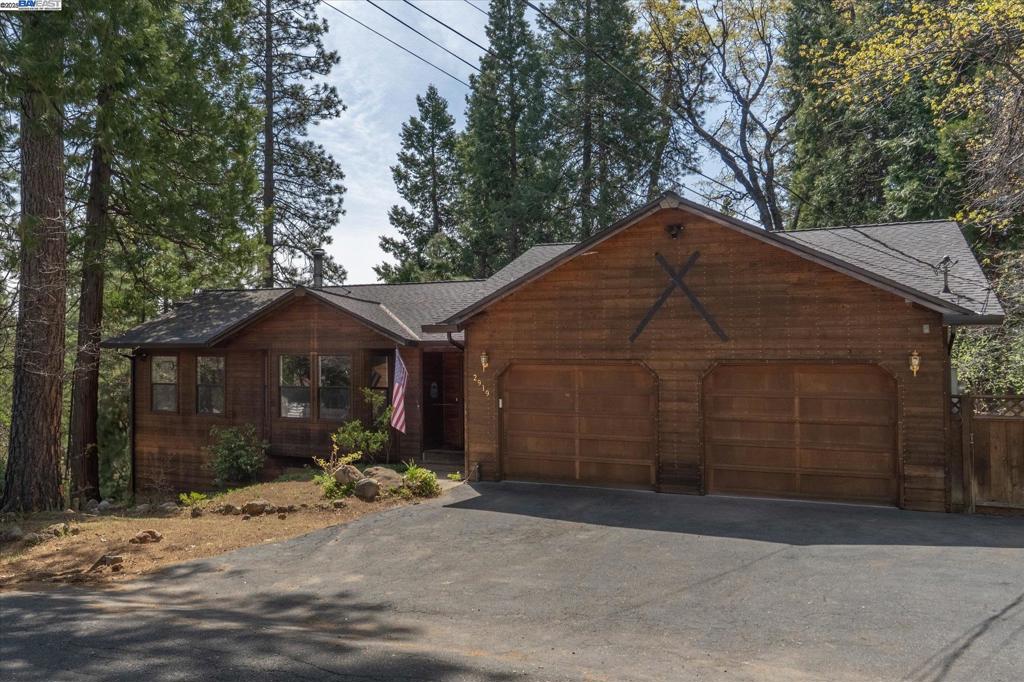 2919 Valley View Dr Property Photo