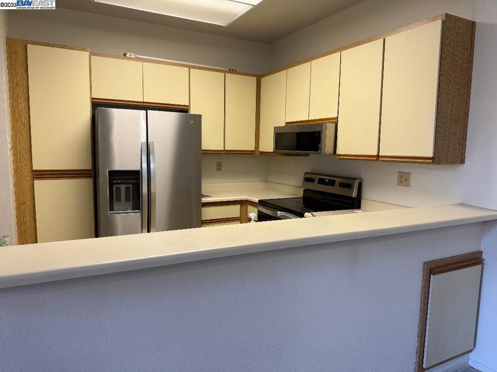 25850 Kay Ave Property Photo 4