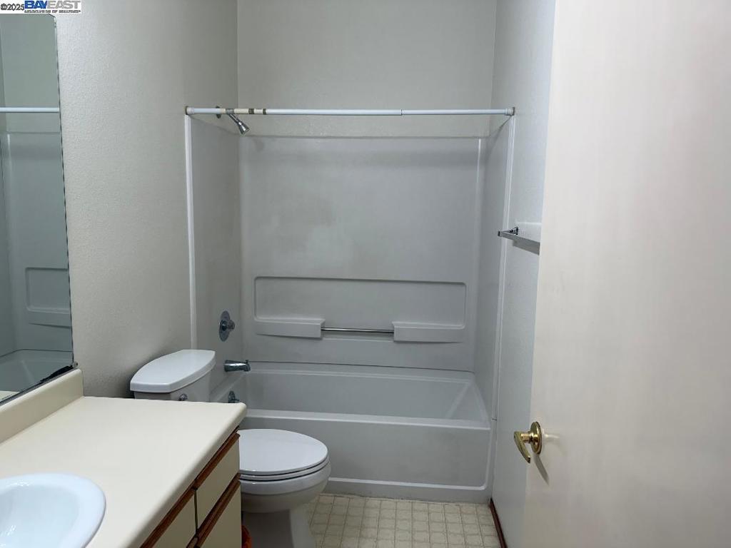 25850 Kay Ave Property Photo 8