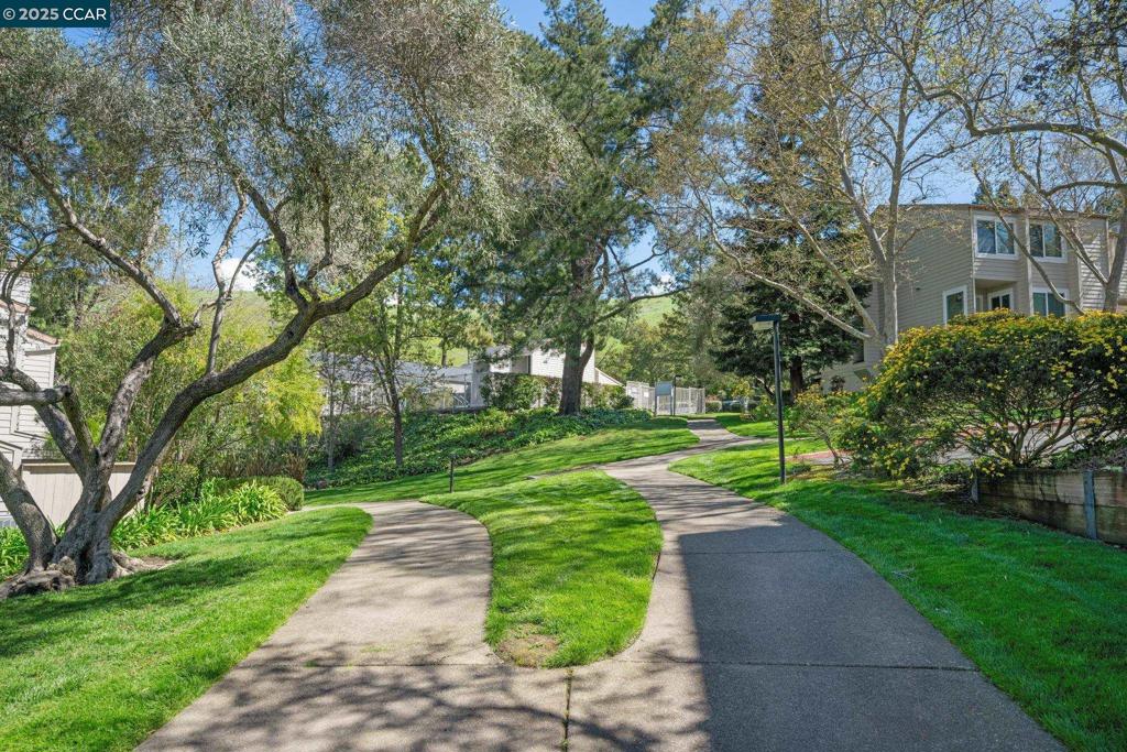 497 Woodminster Dr Property Photo 30