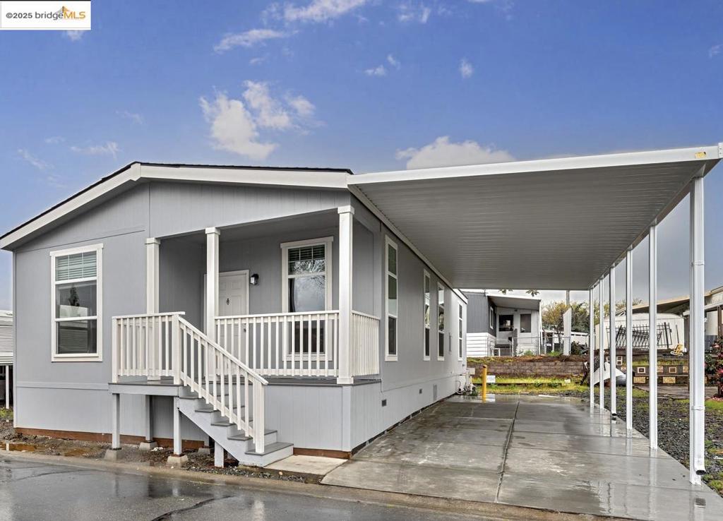 5922 Cackler LN