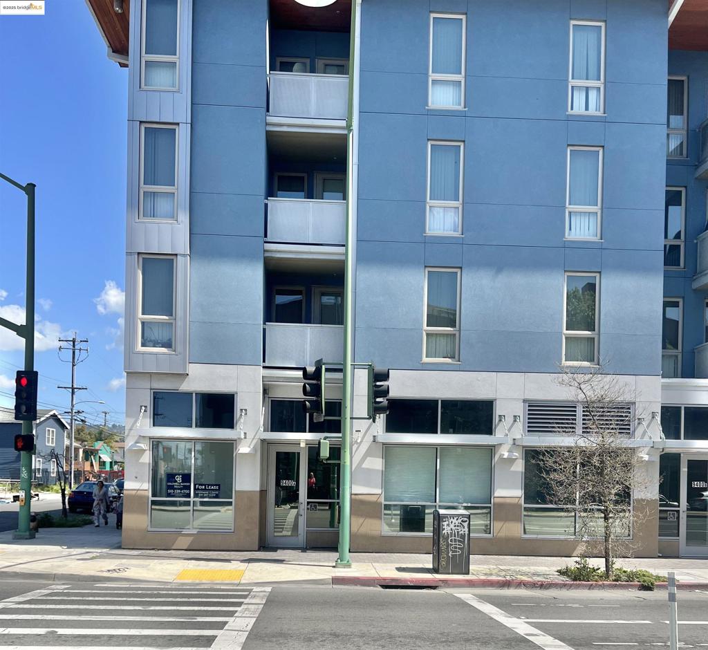 9400 International, Suite A Property Photo 1