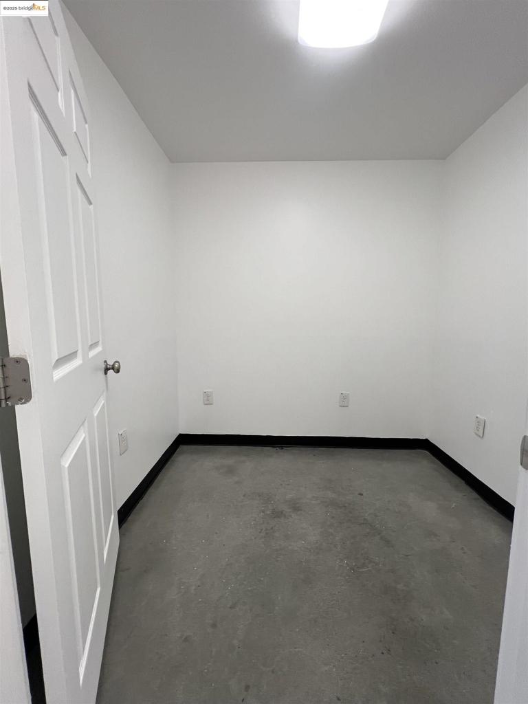 9400 International, Suite A Property Photo 5