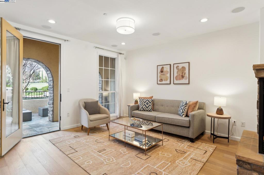 3554 Capoterra Way 2