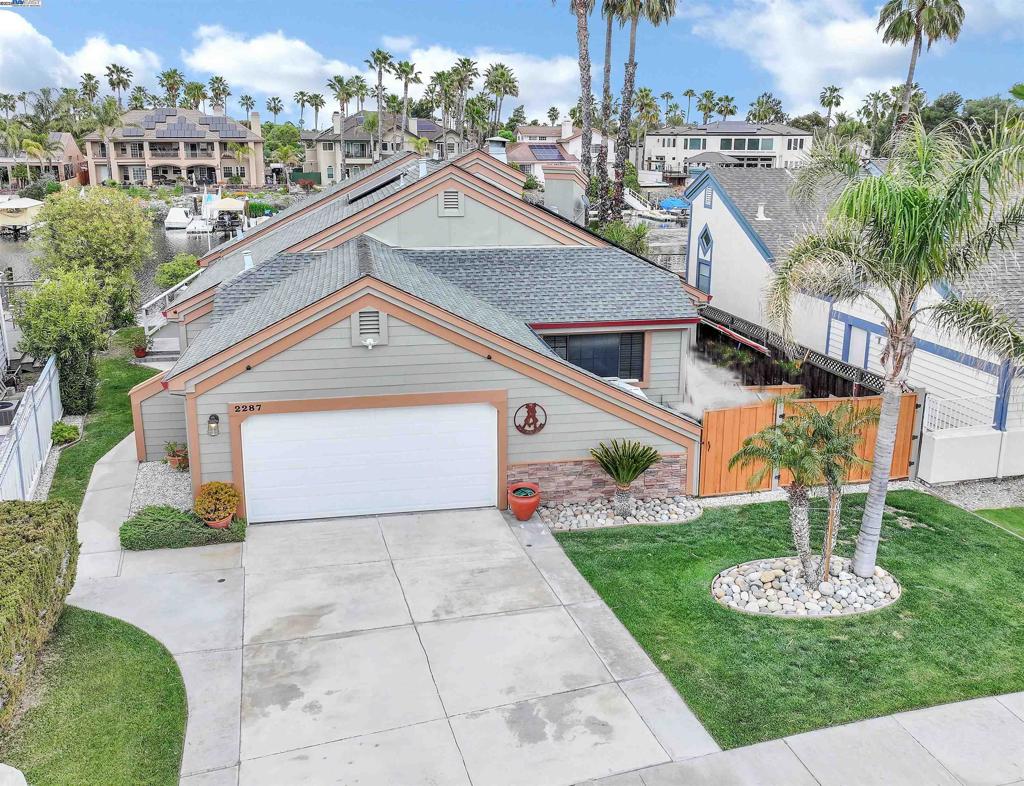 2287 Cove Ct Property Photo 1