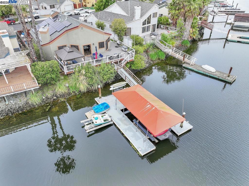 2287 Cove Ct Property Photo 3